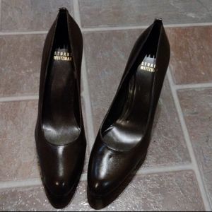 Stuart Weitzman Almond toe dark chocolate brown platform croc embossed heel 7